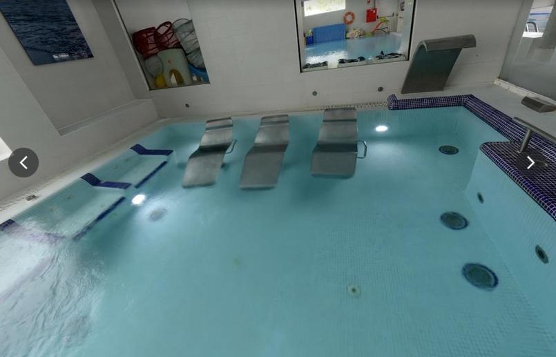 Modern B&B Somosaguas エクステリア 写真