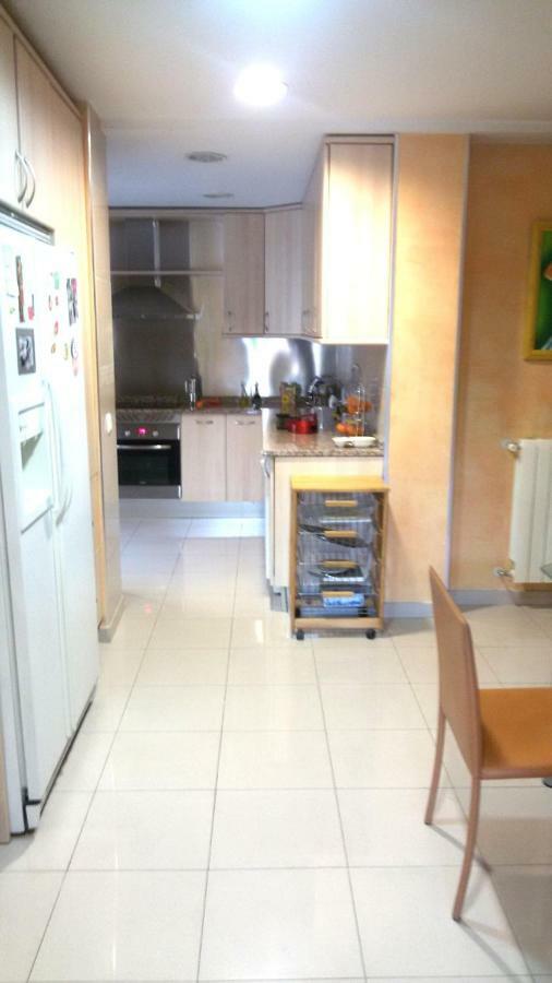 Modern B&B Somosaguas エクステリア 写真