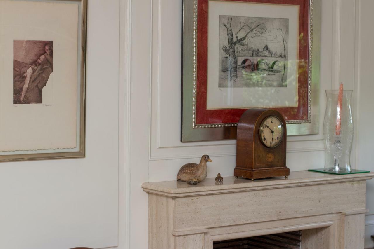 Modern B&B Somosaguas エクステリア 写真